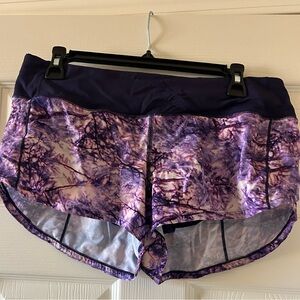 Lululemon Limited Edition Seawheeze Speed Shorts Size 8